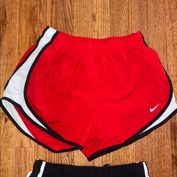 Set of 2 Nike Red, Black & White Tempo Dri Fit Athletic Shorts Women’s Medium - Picture 7 of 11
